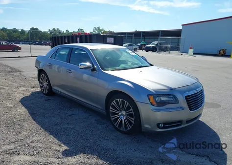 2013 Chrysler 300 300S из США, поврежденный, VIN 2C3CCABT3DH698580
